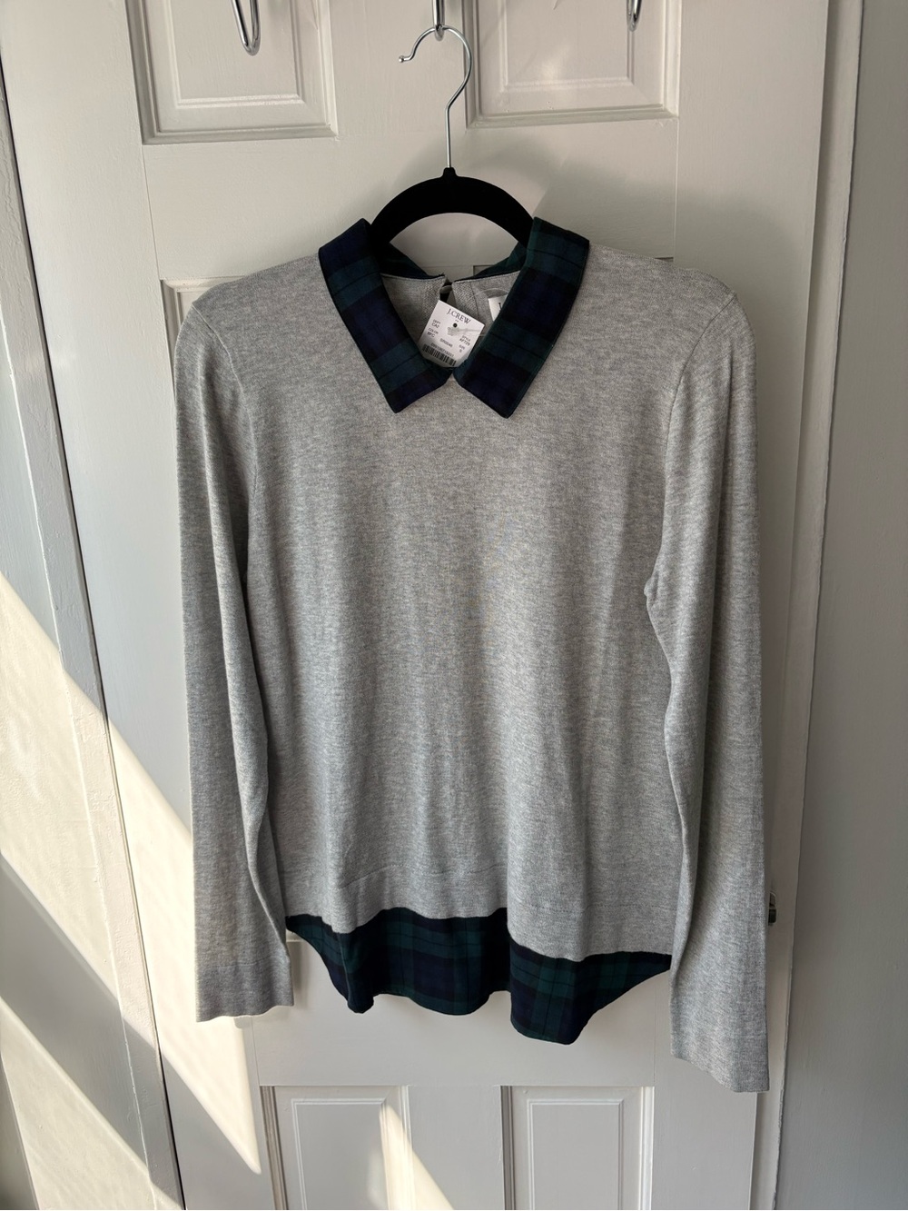 J.Crew Factory NWT Woven-Collar
Mixed-Media Sweater. Size Small.